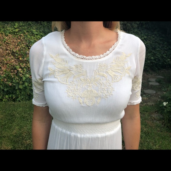 White Dress (Midi) - Picture 7 of 7